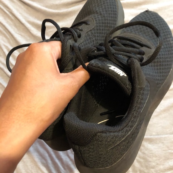 Nike running sneakers - Picture 2 of 4